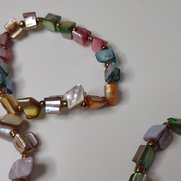 Set Of 5 Colorful Shell Bead Stretch Bracelets - Picture 10 of 14